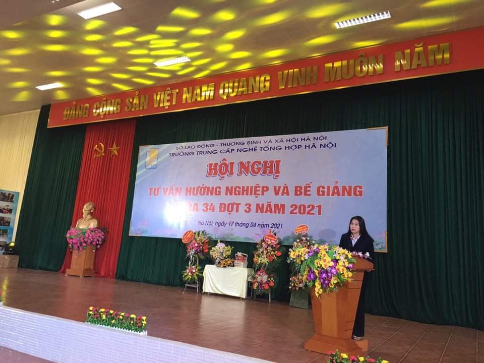 THAM GIA HỘI NGHỊ TƯ VẤN HƯỚNG NGHIỆP